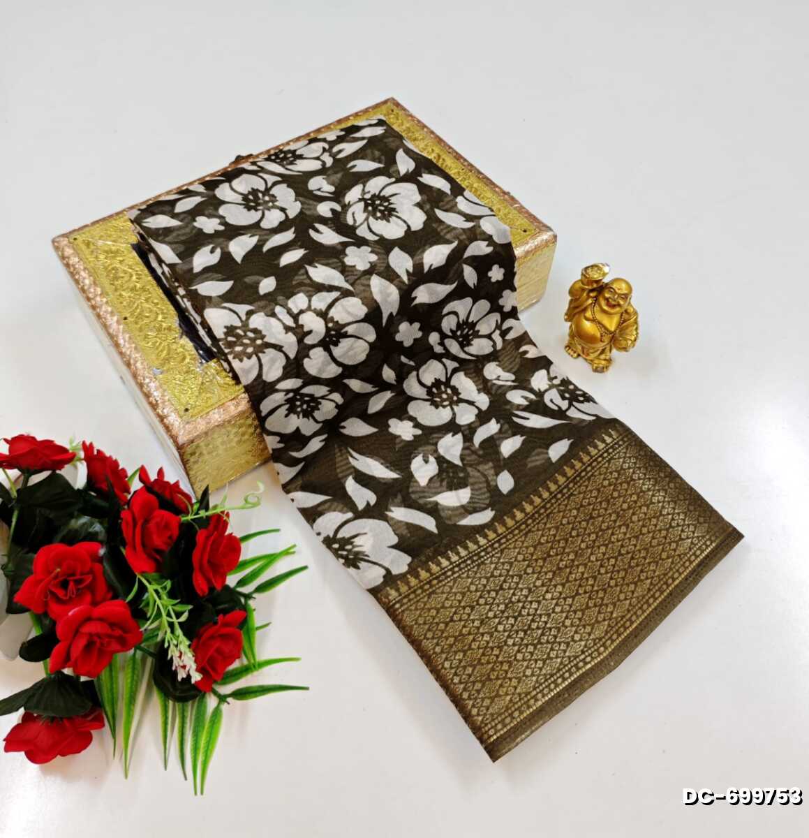 Soft Cotton Saree with Contrast Prints and Zari Weaving Accents